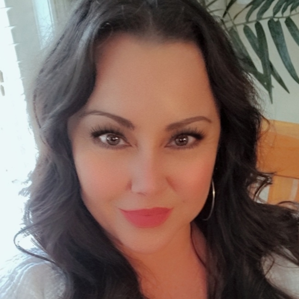 Meet your Posher, Marivel